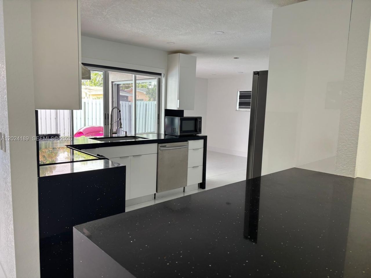8460 NW 21st St , Sunrise, FL 33322 Photo