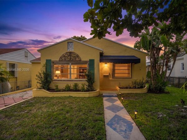 1811 SW 17th Ter , Miami, FL 33145