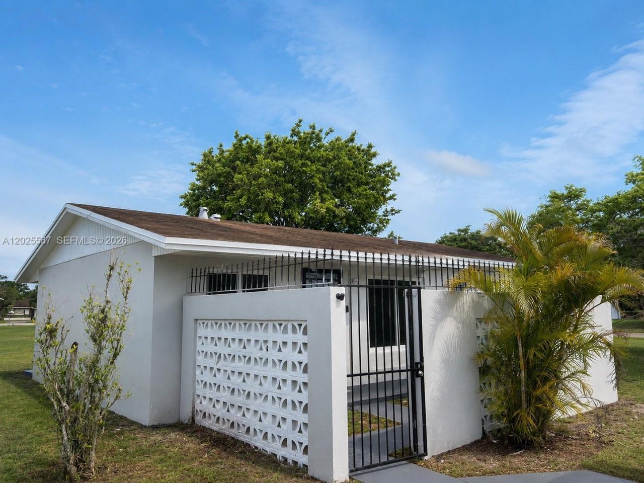 2954 NW 192nd Ter , Miami Gardens, FL 33056 Photo