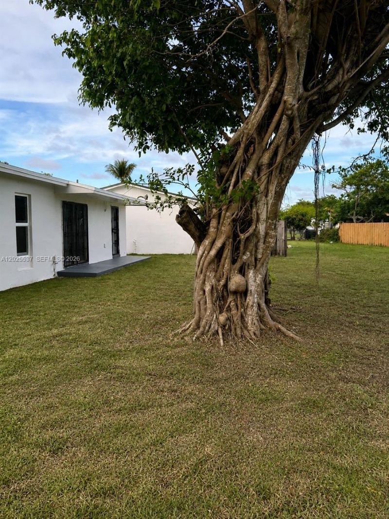 2954 NW 192nd Ter , Miami Gardens, FL 33056 Photo