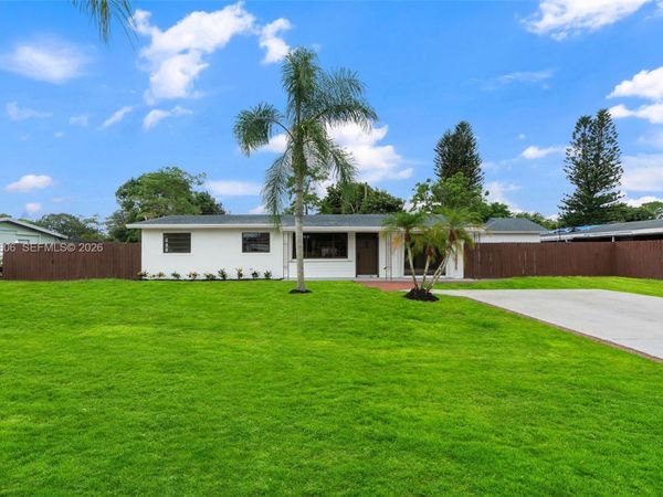 5726 KAREN DR , West Palm Beach, FL 33415