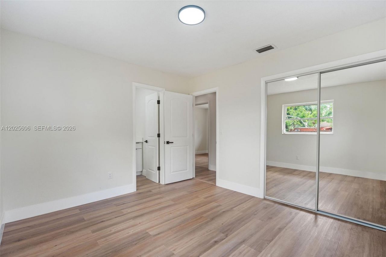5726 Karen Dr , West Palm Beach, FL 33415 Photo