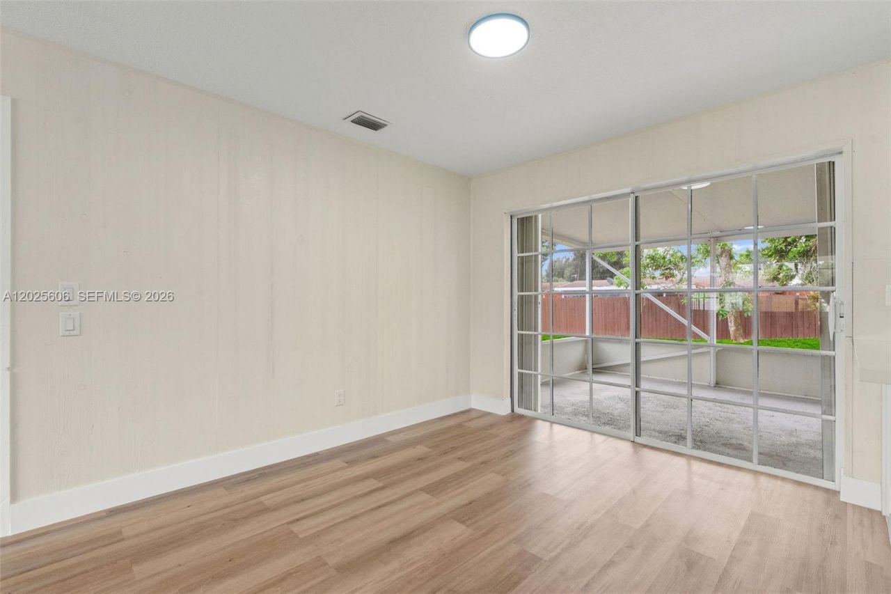 5726 Karen Dr , West Palm Beach, FL 33415 Photo