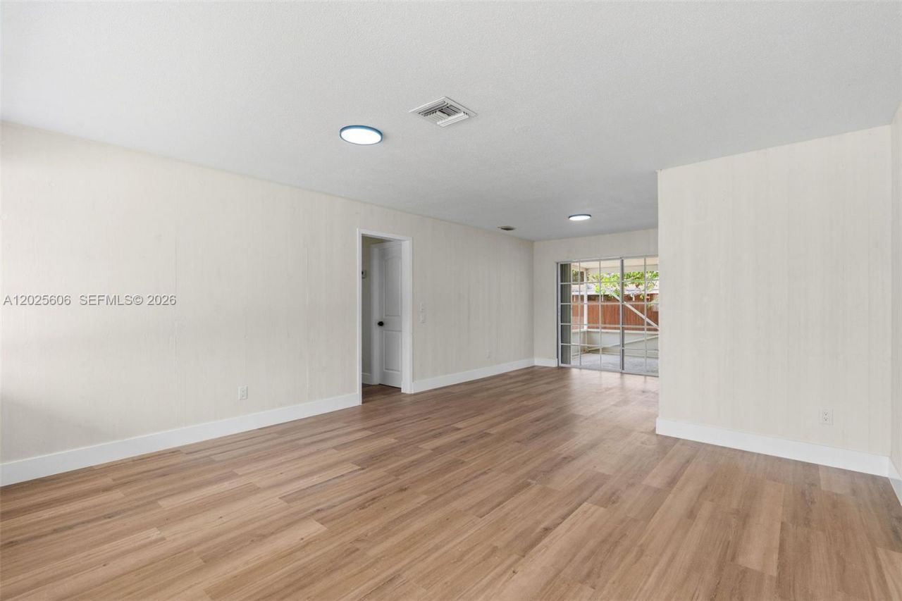 5726 Karen Dr , West Palm Beach, FL 33415 Photo