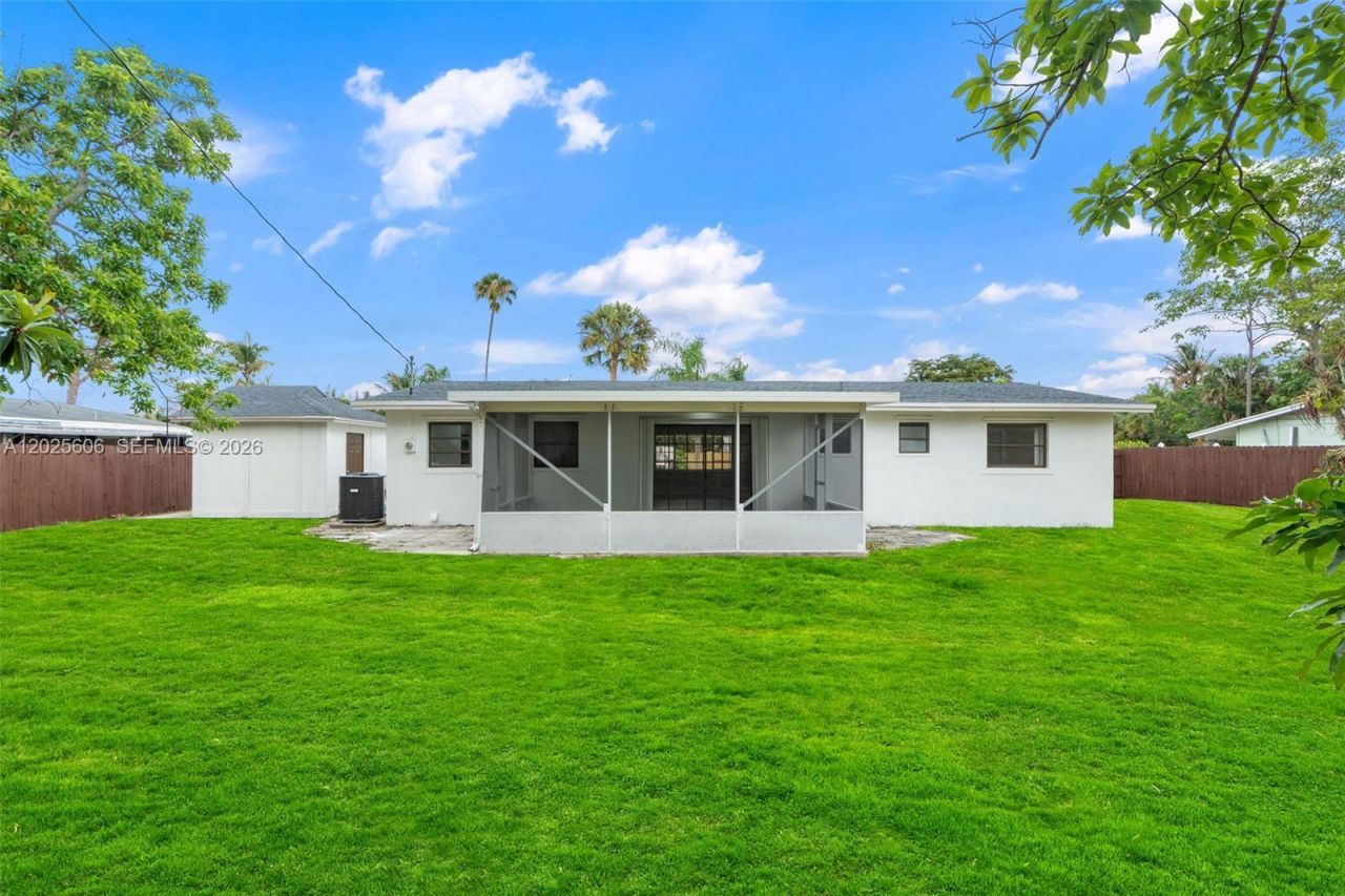 5726 Karen Dr , West Palm Beach, FL 33415 Photo