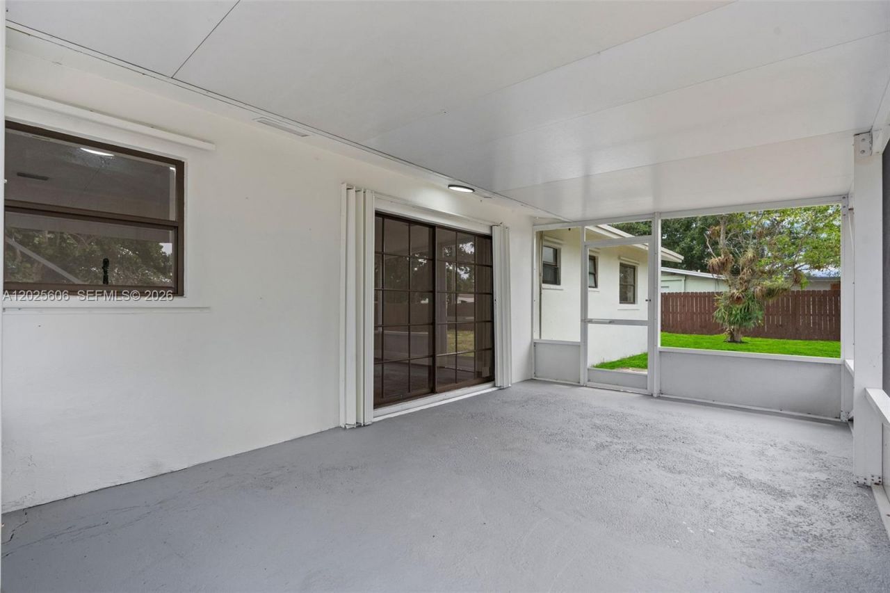 5726 Karen Dr , West Palm Beach, FL 33415 Photo