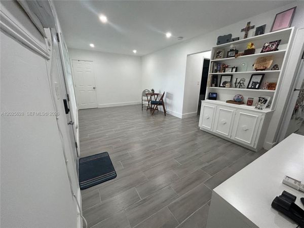 1019 NE 17th Ter , Unit 4, Fort Lauderdale, FL 33304