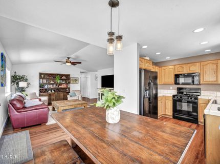 112 Walker Street, Gardnerville, NV 89410 Photo