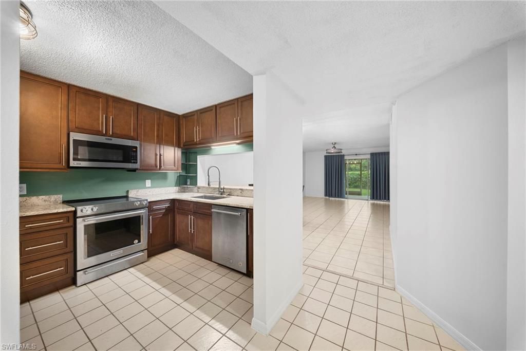 7761 Jewel Ln, Unit 102, Naples, FL 34109 Photo