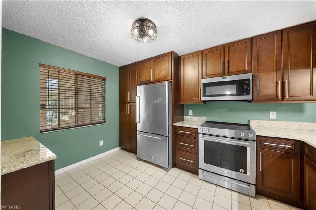 7761 Jewel Ln, Unit 102, Naples, FL 34109 Photo