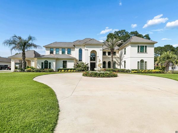 7765 Highland Rd, Baton Rouge, LA 70808