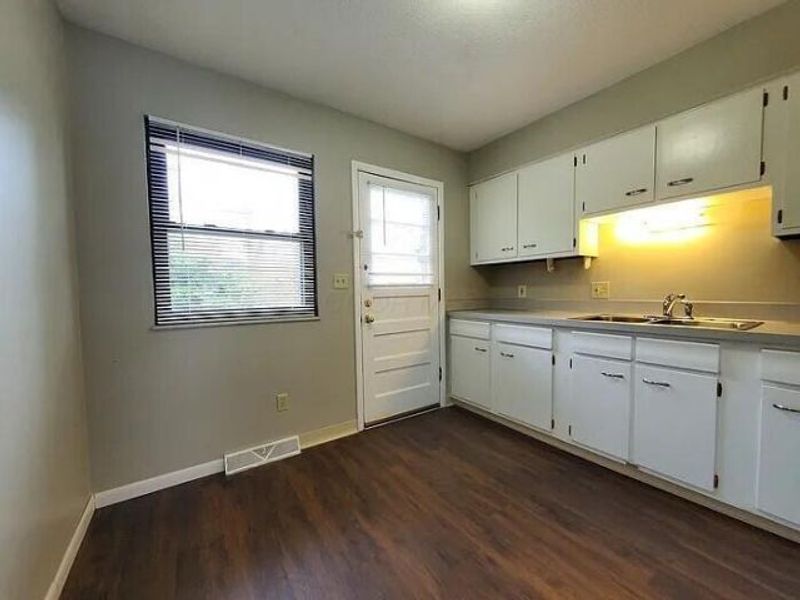 4714-4716 Arthur Court, Columbus, OH 43220 Photo 14