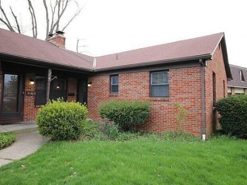 4714-4716 Arthur Court, Columbus, OH 43220 Photo 3