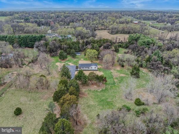 89 MORGAN GROVE ROAD, SHEPHERDSTOWN, WV 25443
