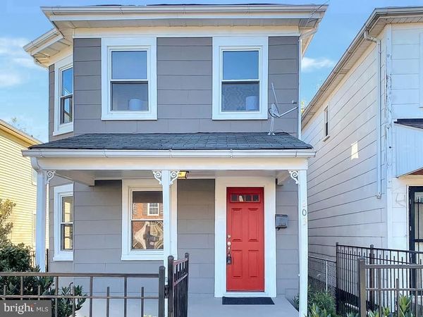 203 SOLLERS POINT ROAD , DUNDALK, MD 21222