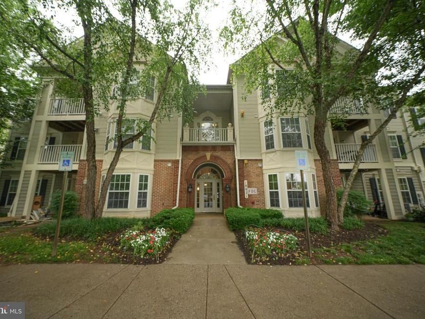 18821 Sparkling Water Drive, Unit T-2, Germantown, MD 20874 Main Photo