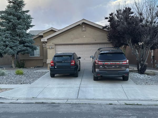 7705 Eagle Avenue NW, Albuquerque, NM 87114