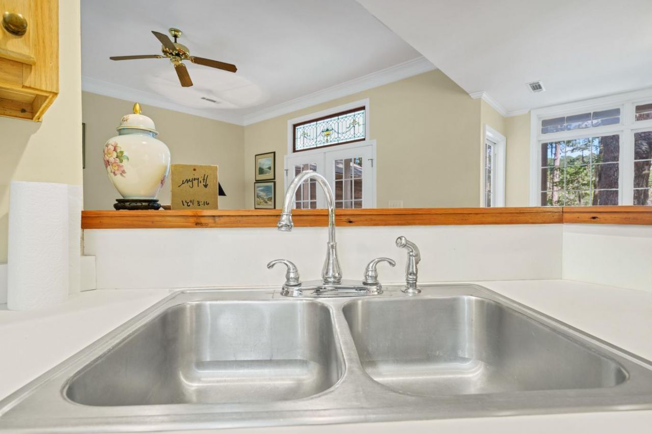 8362 Chisolm Plantation Road Photo 11