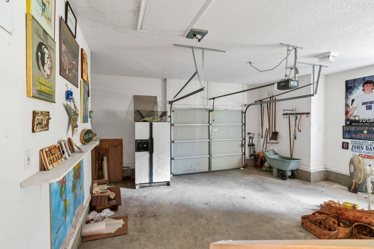 8362 Chisolm Plantation Road Photo 14