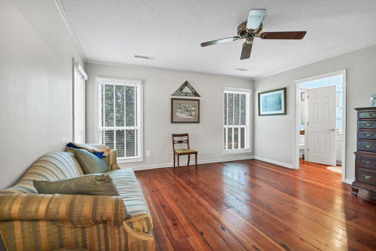8362 Chisolm Plantation Road Photo 16