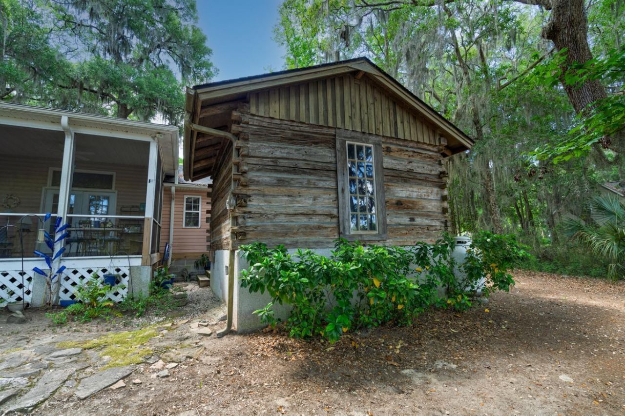 8362 Chisolm Plantation Road Photo 37