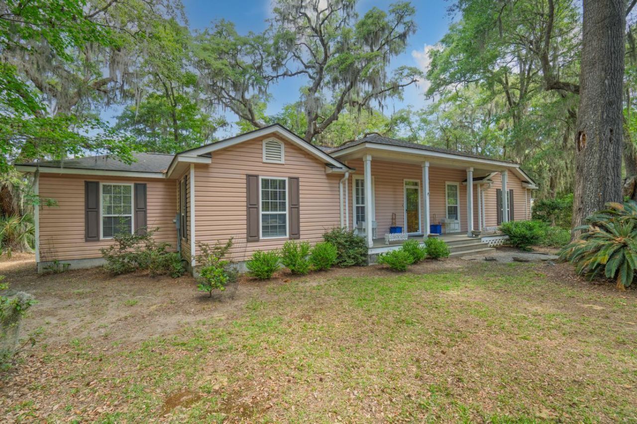 8362 Chisolm Plantation Road Photo 5