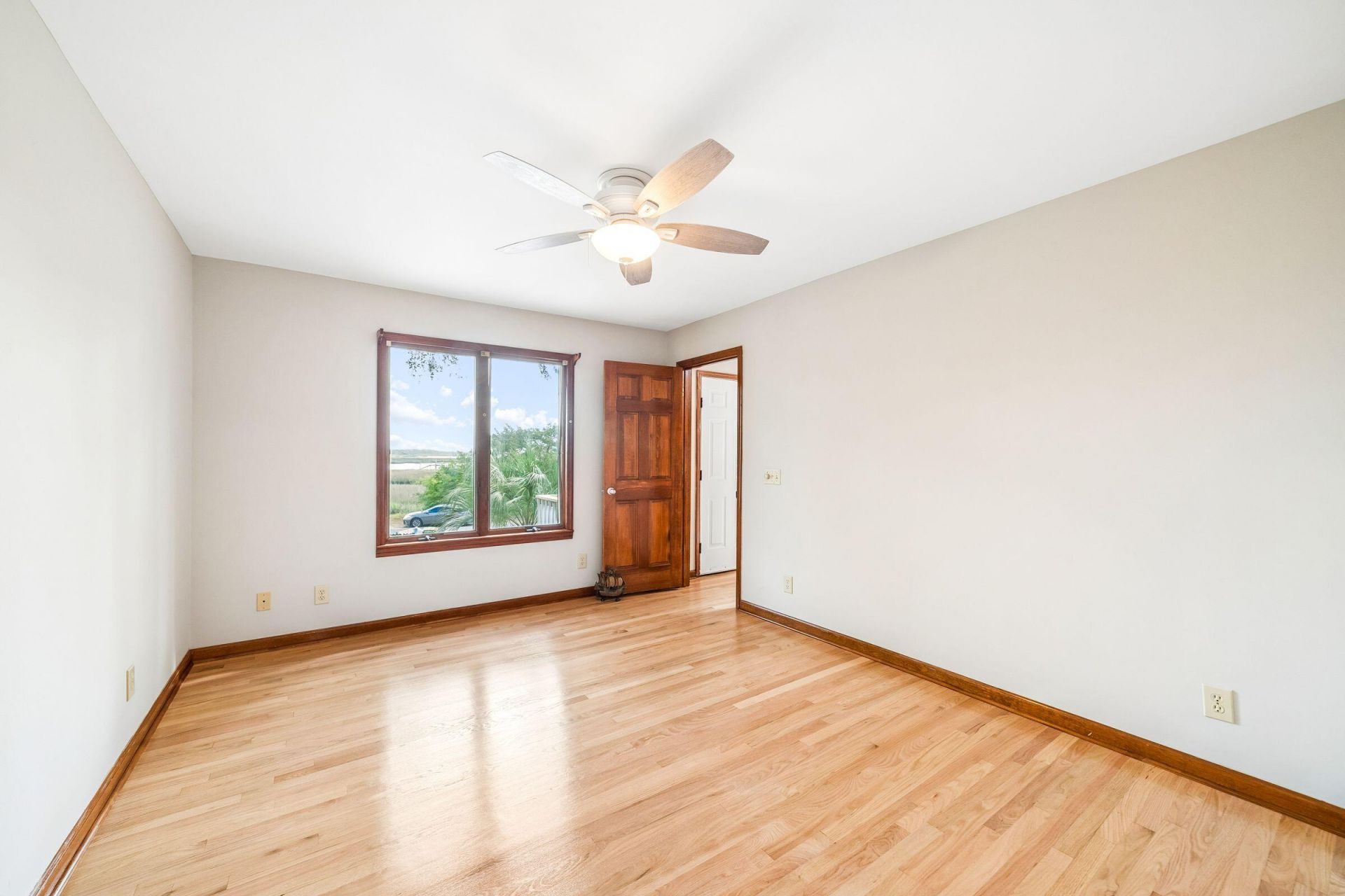 1019 Seacrest Lane Photo 19