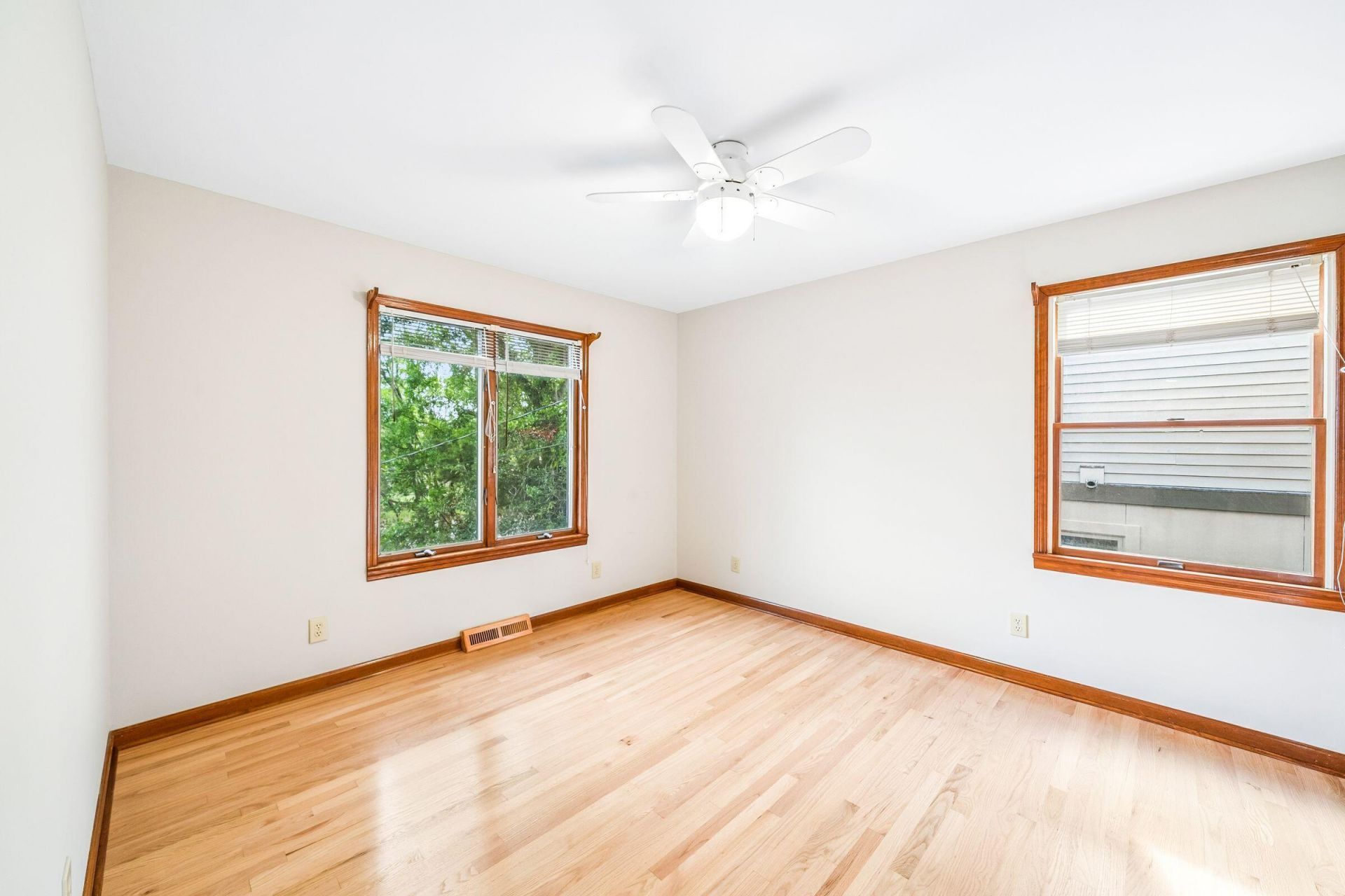 1019 Seacrest Lane Photo 23