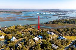 1019 Seacrest Lane photo 4