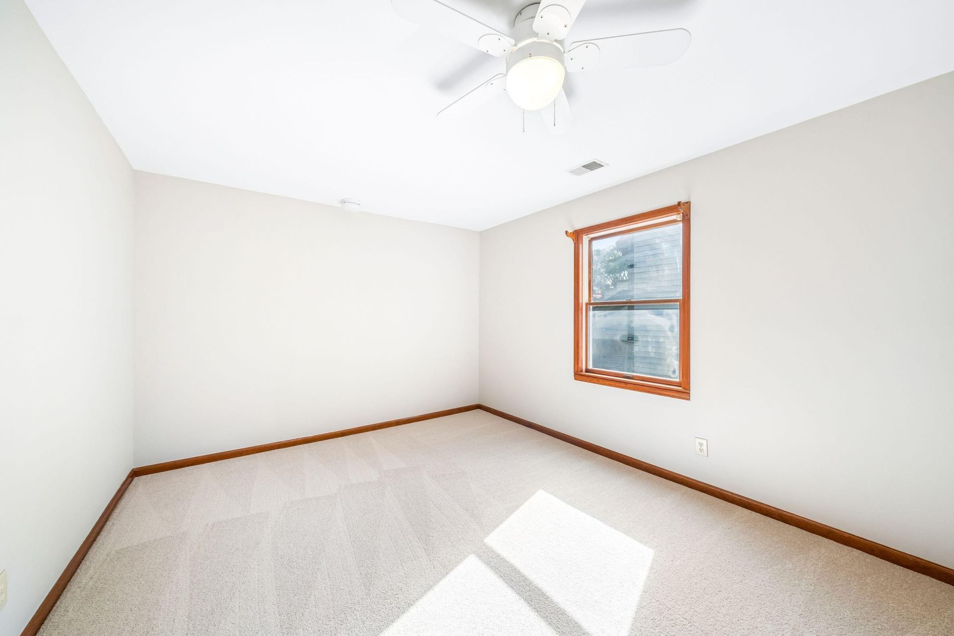 1019 Seacrest Lane Photo 32