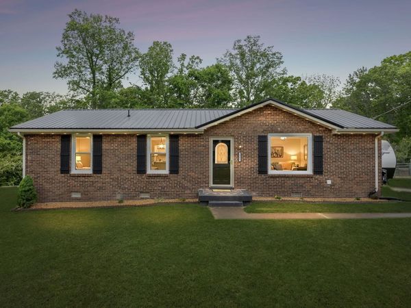3908 Cedar St, Centerville, TN 37033