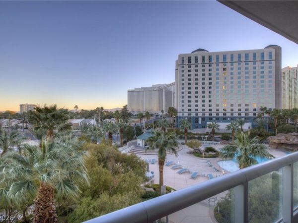 322 Karen Avenue, Unit 301, Las Vegas, NV 89109