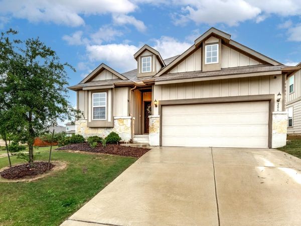 206 Beechnut DR, Buda, TX 78610