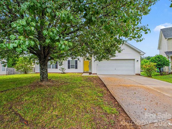 510 Ruxton Court , Charlotte, NC 28214