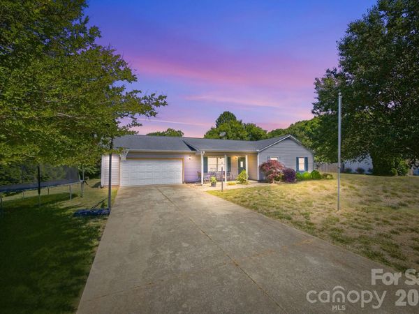 129 Salem Meadow Drive , Statesville, NC 28625
