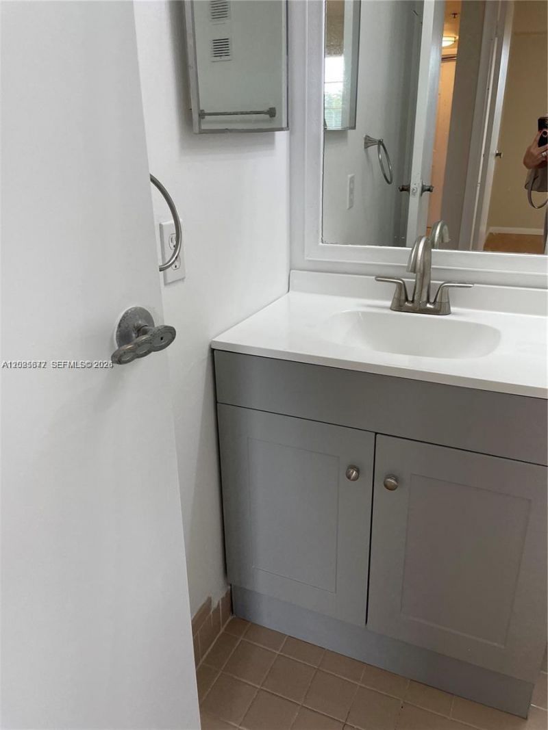 3100 W Rolling Hills Cir , Unit 502, Davie, FL 33328 Photo
