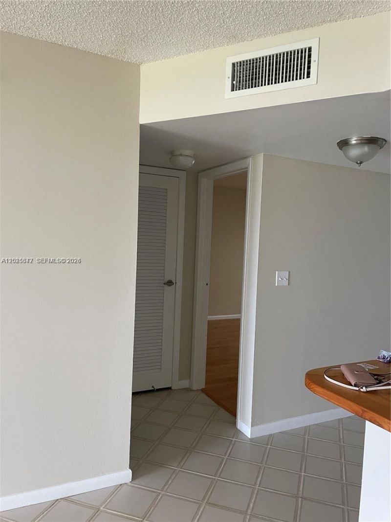 3100 W Rolling Hills Cir , Unit 502, Davie, FL 33328 Photo