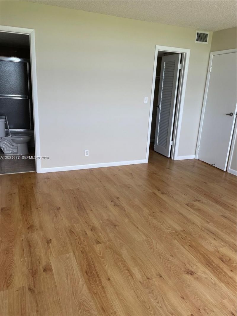3100 W Rolling Hills Cir , Unit 502, Davie, FL 33328 Photo