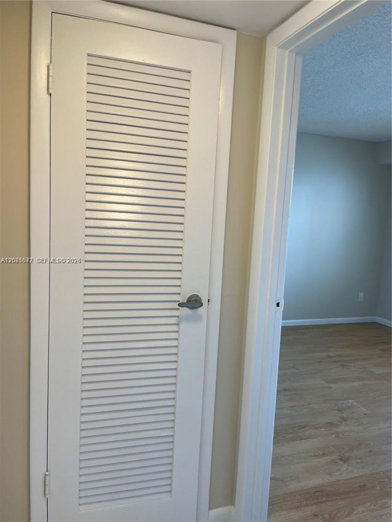 3100 W Rolling Hills Cir , Unit 502, Davie, FL 33328 Photo