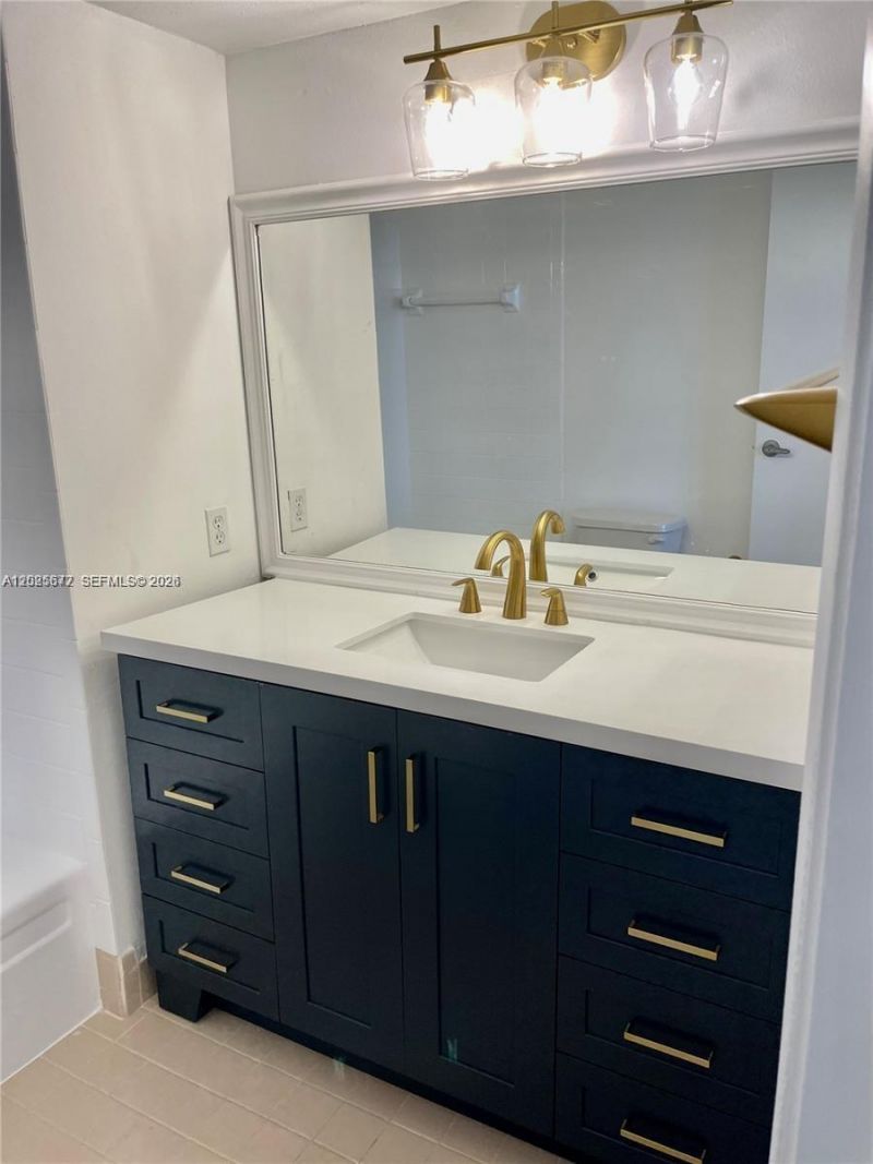 3100 W Rolling Hills Cir , Unit 502, Davie, FL 33328 Photo