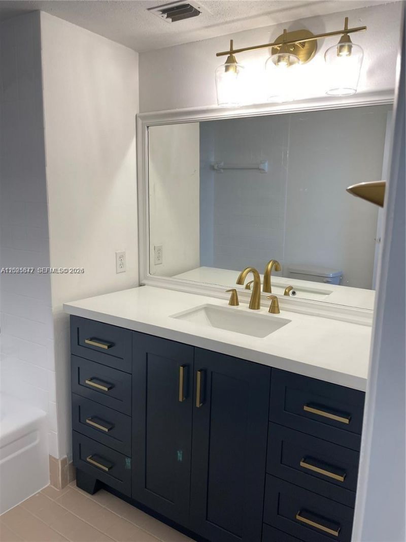 3100 W Rolling Hills Cir , Unit 502, Davie, FL 33328 Photo
