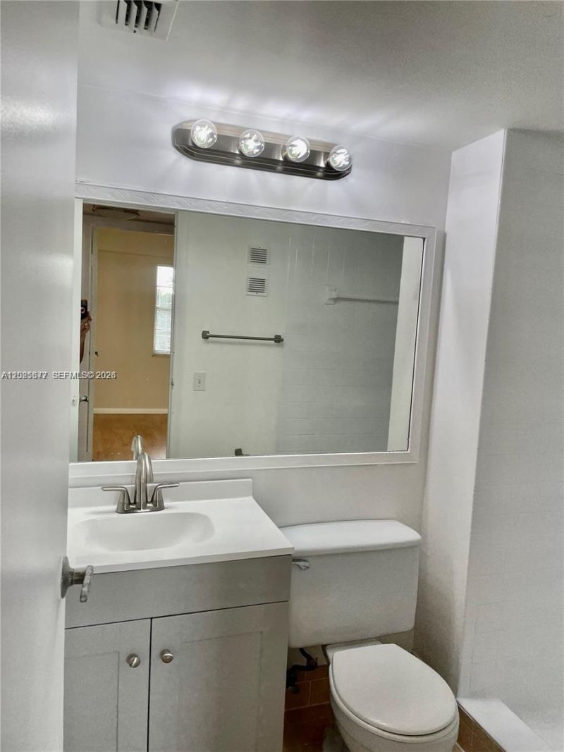 3100 W Rolling Hills Cir , Unit 502, Davie, FL 33328 Photo