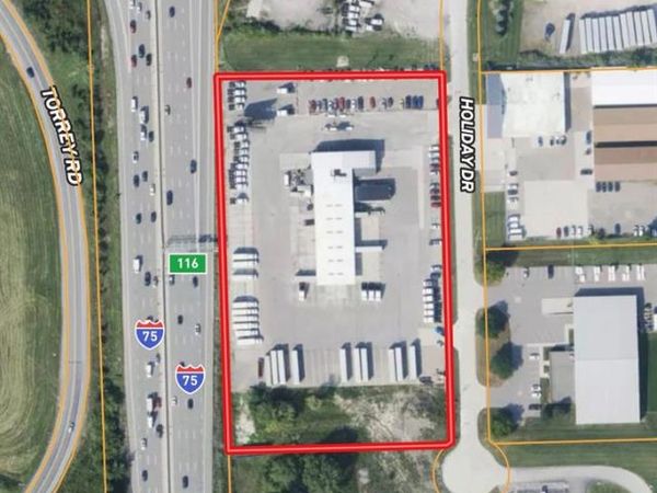 4268 Holiday Drive , Flint Twp, MI 48507