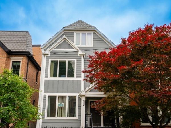 3324 N Hoyne Avenue, Unit 1, Chicago, IL 60618