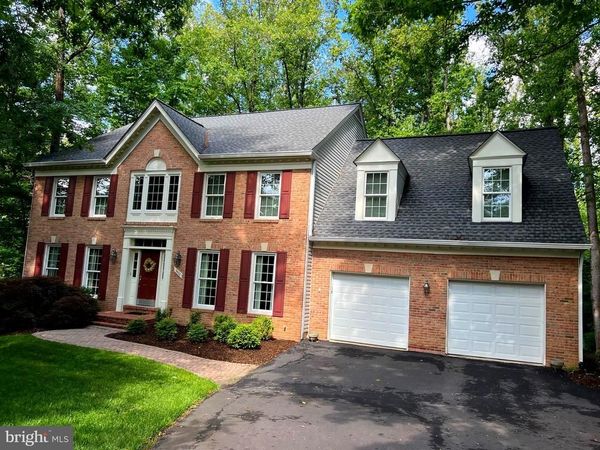 7522 RAMBLING RIDGE DRIVE, FAIRFAX STATION, VA 22039