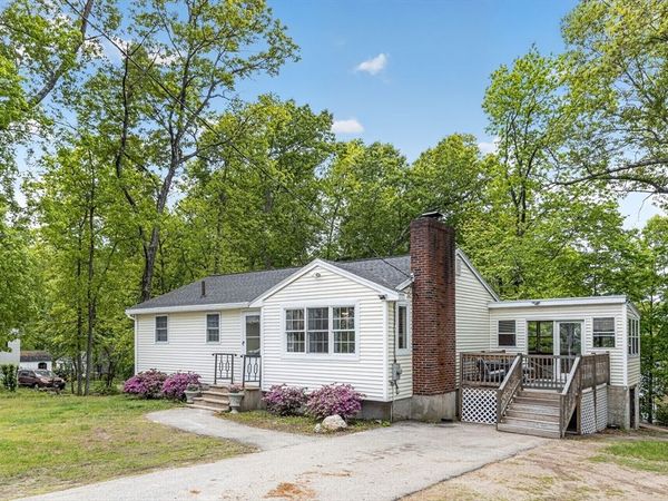 45 Christy Ave, Dracut, MA 01826