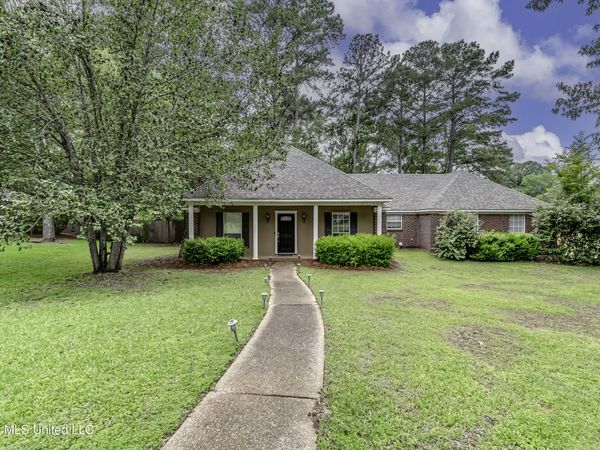 133 Oak Ridge Circle, Madison, MS 39110