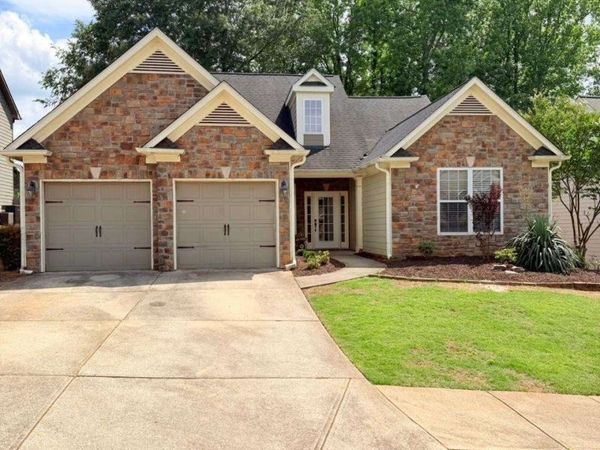 1030 Amber Waves Avenue, Hoschton, GA 30548