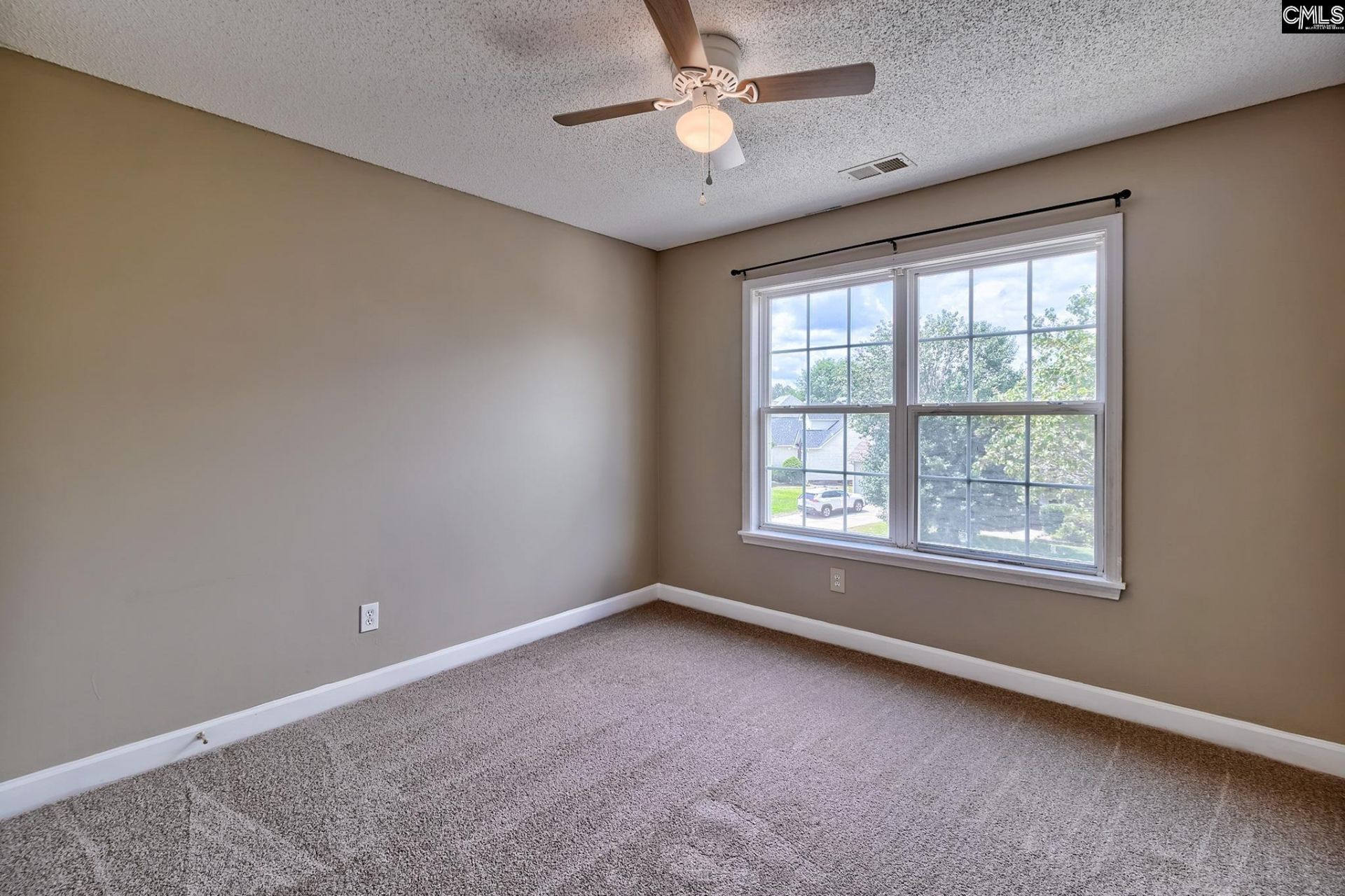 136 Mason Ridge Circle  Photo 5