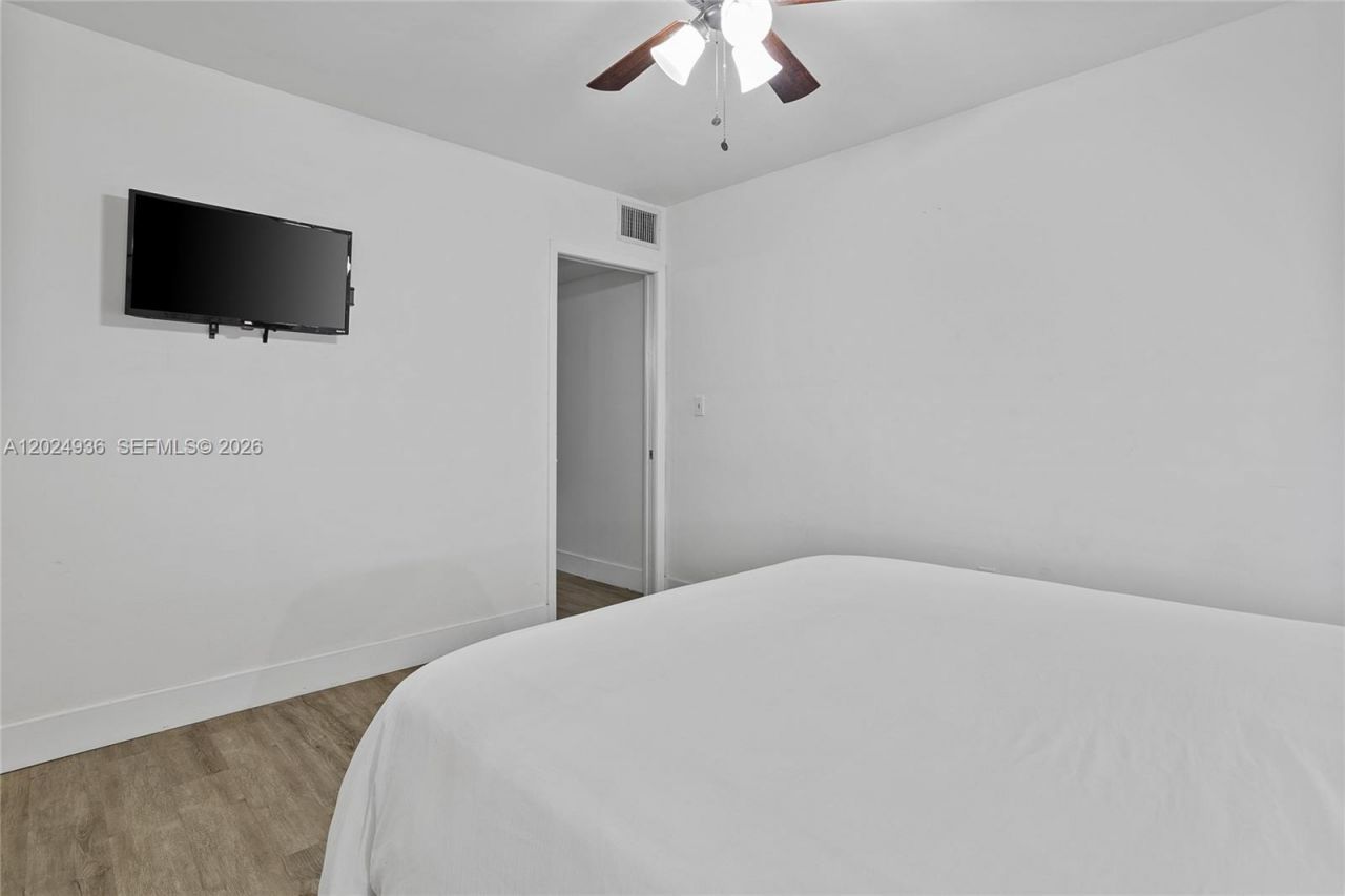 2788 SW 33rd Ct, Unit A, Miami, FL 33133 Photo